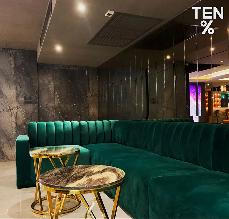 TEN% lounge atmosphere
