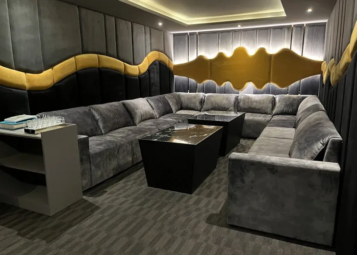 TEN% premium room